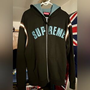Supreme zip up hoodie